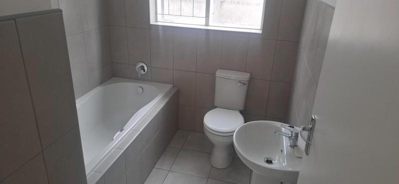 To Let 3 Bedroom Property for Rent in Groenvallei Western Cape